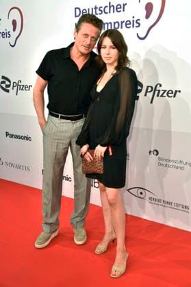 Roman Knizka with accompaniment Fee at the award ceremony of the 21 German Hearing Film Award 2023 in the capital representative office of Deutsche Telekom Berlin, 20 06 2023 Foto:xN.xKubelkax xFuturexImage