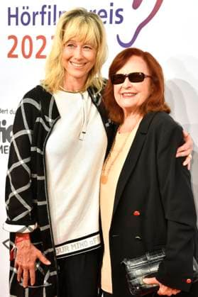 Brigitte Grothum with daughter Debora Weigert at the presentation of the 21 German Hearing Film Award 2023 at Deutsche Telekoms Berlin Representative Office, 20 06 2023 Foto:xN.xKubelkax xFuturexImage