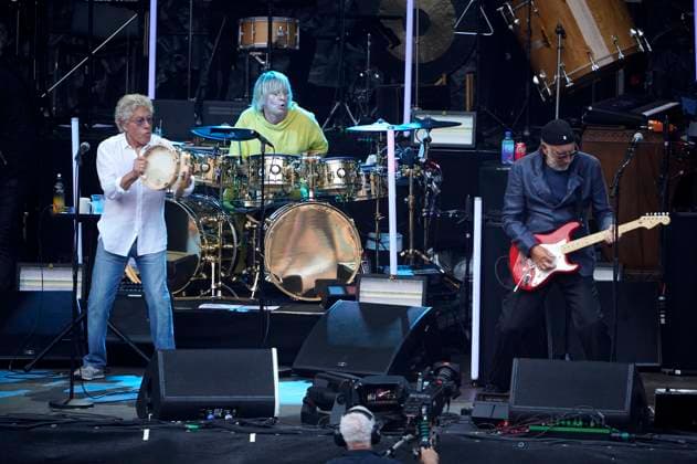 Entertainment Themen der Woche KW25 Entertainment Bilder des Tages Roger Daltrey, Zak Starkey und Pete Townshend von The Who live bei einem Konzert der The 2023 European Tour - Hits Back Tour mit dem Filmorchester Babelsberg in der Waldbühne. Berlin, 20.06.2023 *** Roger Daltrey, Zak Starkey and Pete Townshend of The Who live at a concert of The 2023 European Tour Hits Back Tour with Filmorchester Babelsberg at Waldbühne Berlin, 20 06 2023 Foto:xT.xBartillax xFuturexImage