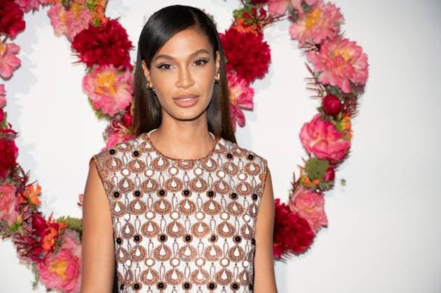 Louis Vuitton Dinner - Paris Joan Smalls attends the Louis Vuitton Parfum Dinner at Fondation Louis Vuitton on July 05, 2021 in Paris, France. Photo by Laurent Zabulon ABACAPRESS.COM Paris France  Copyright: xZabulonxLaurent ABACAx 771431_041 ZabulonxLaurent ABACAx 771431_041