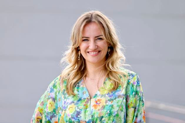 Schauspielerin Ania Niedieck (Rolle: Isabelle Reichenbach) am Set der RTL-Serie Alles was zählt (AWZ) in den MMC-Studios in Köln Ossendorf. Köln, 20.06.2023 NRW Deutschland *** Actress Ania Niedieck role Isabelle Reichenbach on the set of RTL series Alles was zählt AWZ at MMC Studios in Cologne Ossendorf Cologne, 20 06 2023 NRW Germany Copyright: xChristophxHardtx
