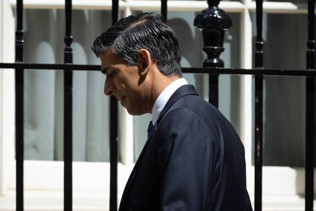 June 21, 2023, London, United Kingdom: Prime Minister Rishi Sunak, leaves 10 Downing Street for Parliament to take Prime Minister™s Questions in London. London United Kingdom - ZUMAs197 20230621_zab_s197_008 Copyright: xTejasxSandhux