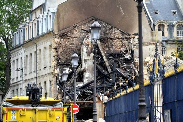 Bilder des Jahres 2023, News June 06 News Themen der Woche KW25 News Bilder des Tages 37 Injured In Explosion At Apartment Building - Paris A view of the destruction of the building after a massive explosion in Paris, France on June 22, 2023. At least 37 people were injured Wednesday, including four in serious condition, in a massive explosion that rocked central Paris. Photo by Karim Ait Adjedjou ABACAPRESS.COM Paris France  Copyright: xAitxAdjedjouxKarim ABACAx 857970_001 AitxAdjedjouxKarim ABACAx 857970_001