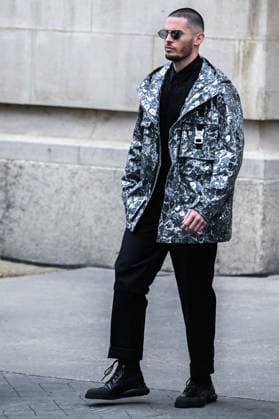 PFW - Chanel - Arrivals Baptiste Giabiconi poses before the Chanel show as part of Paris Fashion Week Fall Winter 2019-2020 on March 5 in Paris, France. Photo by Julie Sebadelha ABACAPRESS.COM Paris France  Copyright: xSebadelhaxJulie ABACAx 673453_106 SebadelhaxJulie ABACAx 673453_106