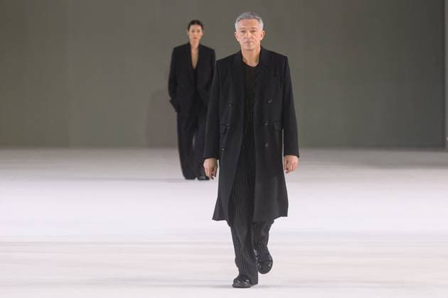 Paris Fashion Week, AMI Alexandre Mattiussi Modenschau - Vincent Cassel läuft als Model PFW - Vincent Cassel Models For AMI Alexandre Mattiussi Actor Vincent Cassel walks the runway during the Ami Alexandre Mattiussi Menswear Spring Summer 2024 show as part of Paris Fashion Week on June 22, 2023 in Paris, France. Photo by Laurent Zabulon ABACAPRESS.COM Paris France  Copyright: xZabulonxLaurent ABACAx 857993_003 ZabulonxLaurent ABACAx 857993_003