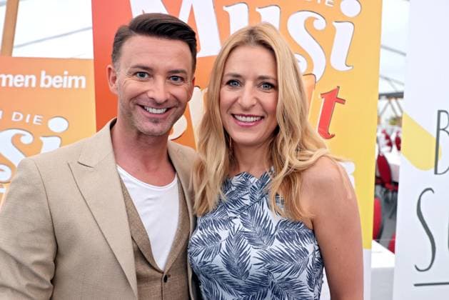 ORF Wenn die Musi spielt singer Stefanie Hertel and presenter Marco Ventre on the sidelines of rehearsals for the music open air Wenn die Musi spielt on 23 06 2023 in Bad Kleinkirchheim 20230623SBK0046