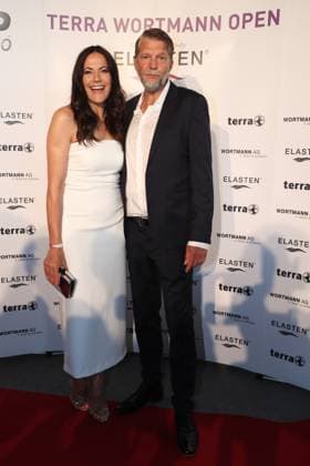 24 06 2023, Hall Westphalia , Red Carpet event as part of the 30 TERRA WORTMANN OPEN, ATP500, OWL Arena, semi-final day actress Bettina Zimmermann with husband actor Kai Wiesinger North Rhine Westphalia Germany