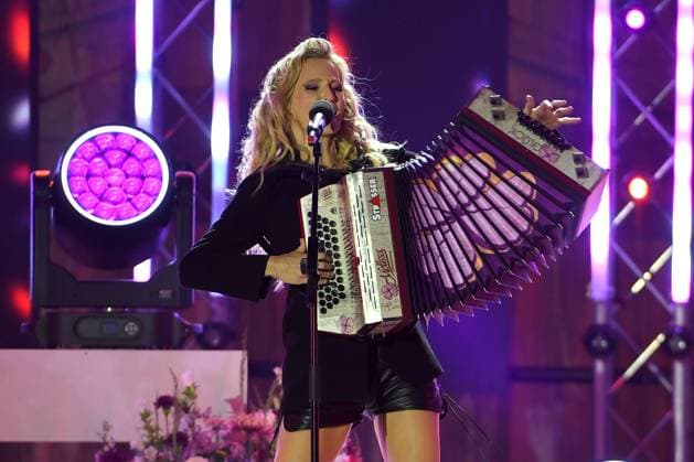 24 06 2023 Bad Kleinkirchheim St Oswald am Hoferriegel in Austria AUT Wenn die Musi spielt Open Air 2023 Melissa Naschenweng,