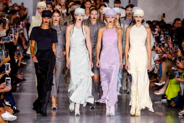 MFW - Supermodels Walk For Max Mara Joan Smalls, Gigi Hadid, Bella Hadid and Kaia Gerber walk the runway at the Max Mara show during Milan Fashion Week Spring Summer 2020 on September 19, 2019 in Milan, Italy. Photo by Alain Gil-Gonzalez ABACAPRESS.COM Milan italy Italy  Copyright: xGil-GonzalezxAlain ABACAx 701250_018 Gil-GonzalezxAlain ABACAx 701250_018