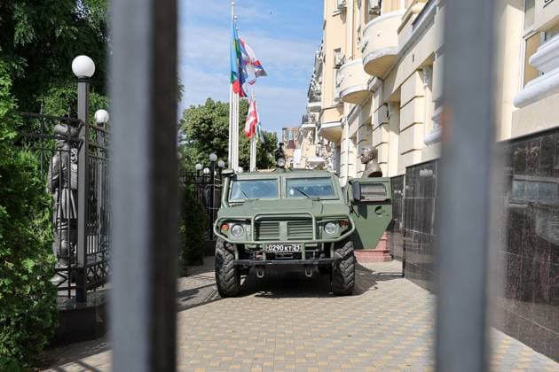 RUSSIA, ROSTOV-ON-DON - JUNE 25, 2023: An armored vehicle is seen outside the Russian Southern Military District headquarters. Nikolai Trishin TASS  60060640