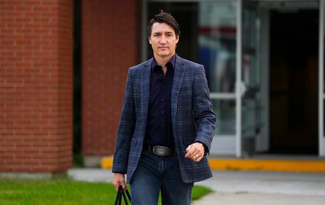 June 25, 2023, Ottawa, ON, CAN: Prime Minister Justin Trudeau departs Ottawa on Sunday, June 25, 2023., on route to Iceland. Ottawa CAN  - ZUMAc35_ 20230625_zaf_c35_005 Copyright: xSeanxKilpatrickx