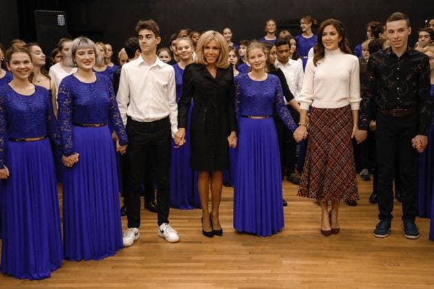 Brigitte Macron and Princess Mary Donaldson of Denmark visit high school Lamartine - Paris French first lady Brigitte Macron and Princess Mary Donaldson of Denmark during a visit at the high school Lamartine, in Paris, on October 9, 2019. Photo by Hamilton pool ABACAPRESS.COM PARIS IDF France  Copyright: xPool ABACAx 703988_011 Pool ABACAx 703988_011