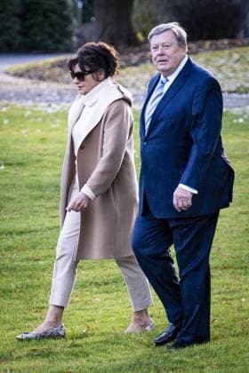 First Family Travels to Florida for Thanksgiving First Lady Melania Trump s parents, Viktor and Amalija Knavs, walk to board Marine One on the South Lawn of the White House on Nov. 26, 2019 in Washington, D.C. President Trump, First Lady Melania Trump, son Barron and the Knavs are traveling to Florida for the Thanksgiving holiday. Photo by Pete Marovich ABACAPRESS.COM Washington DC  Copyright: xMarovichxPete ABACAx 710720_008 MarovichxPete ABACAx 710720_008