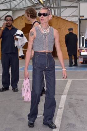 PFW Vivienne Westwood Arrivals JR Evan Mock arriving at the Vivienne Westwood show during Paris Fashion Week Womenswear Spring Summer 2022 in Paris, France on October 2, 2021. Photo by Julien Reynaud APS-Medias ABACAPRESS.COM Paris France  Copyright: xReynaudxJulien APS-Medias ABACAx 782837_025 ReynaudxJulien APS-Medias ABACAx 782837_025