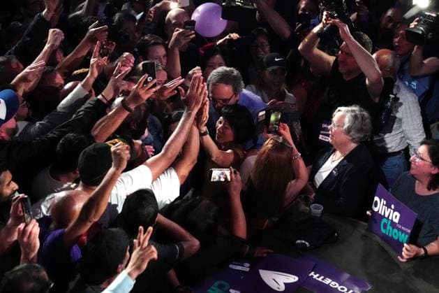 June 26, 2023, Toronto, ON, CANADA: Toronto s newly elected mayor Olivia Chow celebrates her win with supporters as she makes her way to the stage at an election night event in Toronto on Monday, June 26, 2023. Toronto CANADA  - ZUMAc35_ 20230626_zaf_c35_118 Copyright: xChrisxYoungx