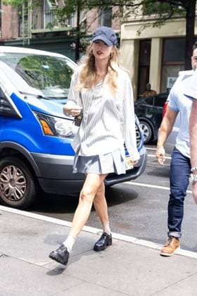 Taylor Swift unterwegs in New York Taylor Swift at Electric Lady Studio in the West Village. Featuring: Taylor Swift When: 26 Jun 2023 Credit: INSTARimages.com Copyright: xTheStewartOfNYx 52846316 EDITORIAL USE ONLY. NOT FOR USE BY NEWSPAPERS BASED IN THE UK.