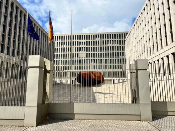Eingang Bundesnachrichten Dienst in Berlin *** Entrance Federal News Service in Berlin Copyright: xmix1x