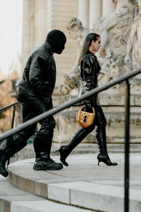 PFW - Street Style Street style, Kanye West and Julia Fox arriving at Schiaparelli Spring Summer 2022 Haute Couture show, held at Petit Palais, Paris, France, on January 24, 2022. Photo by Marie-Paola Bertrand-Hillion ABACAPRESS.COM Paris France  Copyright: xBertrand-HillionxMarie-Paola ABACAx 795909_030 Bertrand-HillionxMarie-Paola ABACAx 795909_030