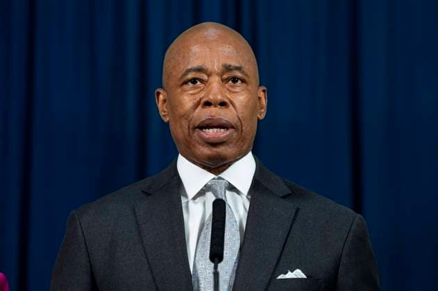 June 28, 2023, New York City, New York, United States: New York City Mayor ERIC ADAMS (D) speaking at a press conference in City Hall in NYC to announce new rules for the containerization of trash in New York City. New York City United States - ZUMAb161 20230628_zap_b161_002 Copyright: xMichaelxBrochsteinx