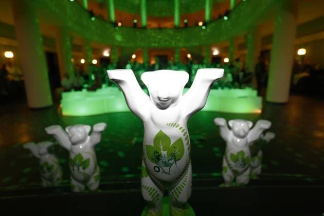<p>Alle Buddy Awards stehen auf die Buehne vor der Verleihung des Umweltpreises Green Buddy Award im Metropol Schoeneberg. am 28. Juni 2023 in Berlin. Deutschland Berlin Berlin Copyright: MichelexTantussi