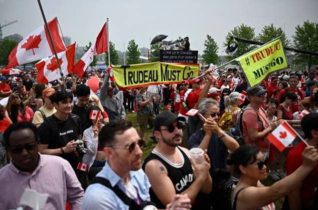 July 1, 2023, Ottawa, ON, CANADA: Protestors try to disrupt a speech by Prime Minister Justin Trudeau during Canada Day celebrations at LeBreton Flats, Ottawa on Saturday July 1, 2023. Ottawa CANADA  - ZUMAc35_ 20230701_zaf_c35_019 Copyright: xJustinxTangx