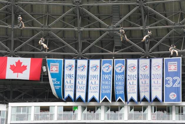 July 1, 2023, TORONTO, ON, Canada: Canadian Military members rappel from the roof of the Rogers Centre before the start of MLB AL baseball action between the Toronto Blue Jays and the Boston Red Sox in Toronto on Canada Day Saturday, July 1, 2023. TORONTO Canada  - ZUMAc35_ 20230701_zaf_c35_086 Copyright: xFrankxGunnx