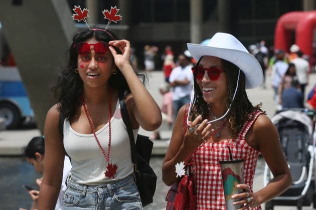 Canadians Celebrate Canada Day In Toronto Canadians celebrate Canada Day in Toronto, Ontario Canada, on July 01, 2023. Toronto Canada  Copyright: xCreativexTouchxImagingxLtdx originalFilename: friedman-canadian230701_npzXL.jpg
