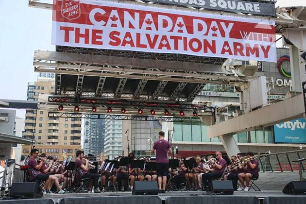 Canadians Celebrate Canada Day In Toronto Musicians perform during a Canada Day celebration hosted by the Salvation Army in Toronto, Ontario Canada, on July 01, 2023. Toronto Canada  Copyright: xCreativexTouchxImagingxLtdx originalFilename: friedman-canadian230701_npK4y.jpg
