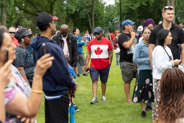 Edmonton, Canada July 1, 2023 - Celebration of Canada Day in Edmonton. Canada Day is a holiday commemorating the formation of Canada FETE NATIONALE DU CANADA, PROVINCE D ALBERTA, CELEBRATION, FESTIVITES, FETE, AMERIQUE DU NORD, MULTICULTURALISME, DIVERSITE, COMMUNAUTES NOIRES AU CANADA, DRAPEAU CANADIEN, DRAPEAU DU CANADA, PATRIOTISME, INTEGRATION Copyright: xVincentxIsorex