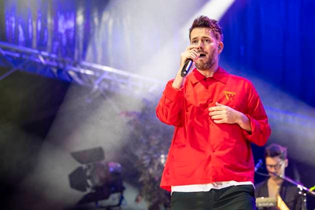 Johannes Strate of Revolverheld live at the Apoldaer music summer 2023 on the fairground of the Herressener Promenade Apolda, 30 06 2023 Foto:xM.xKremerx xFuturexImage