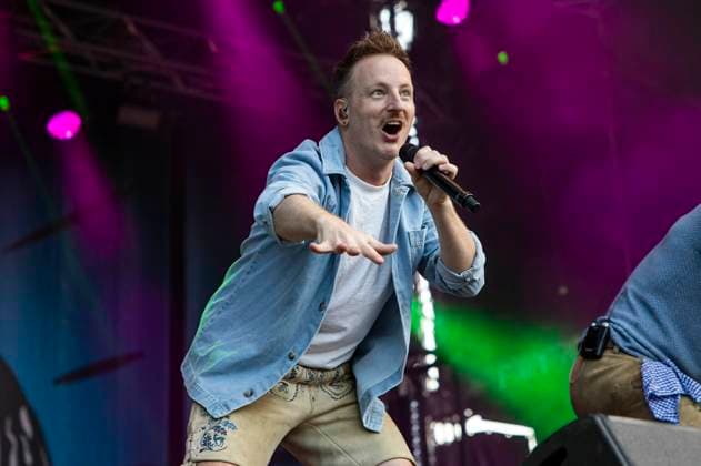Christian Schild of Voxxclub live at the Apoldaer music summer 2023 on the fairground of the Herressener Promenade Apolda, 02 07 2023 Foto:xM.xKremerx xFuturexImage