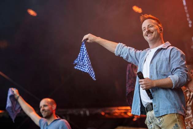 Stefan Raaflaub and Christian Schild of Voxxclub live at the Apoldaer music summer 2023 on the festival meadow of the Herressener Promenade Apolda, 02 07 2023 Foto:xM.xKremerx xFuturexImage