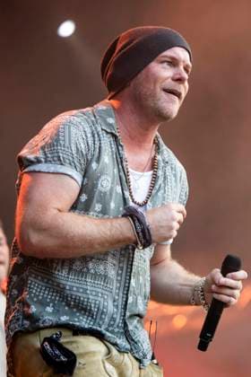 Korbinian Arendt of Voxxclub live at the Apoldaer music summer 2023 on the festival meadow of the Herressener Promenade Apolda, 02 07 2023 Foto:xM.xKremerx xFuturexImage