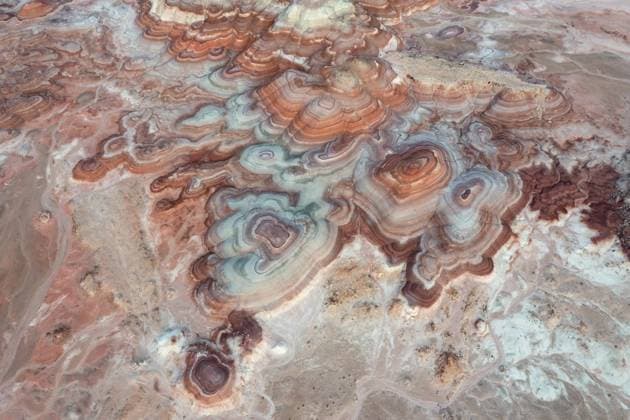 Creative Highlights World Aerial view of the colorful Bentonite Hills, near Hanksville, Utah. Hanksville Bentonite Hills Utah United States Copyright: xJonxG.xFullerx xVWPicsx 0368-JGF-aerials-Bentonite Hills-US-UT