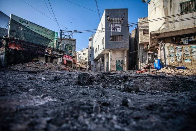 Bilder des Jahres 2023, News 07 Juli News Themen der Woche KW27 News Bilder des Tages July 4, 2023, Jenin, Palestine: Destruction left by the Israeli forces in the center of the Jenin refugee camp during a raid on the camp near the city of Jenin in the northern occupied West Bank. Palestinian health officials said at least 10 Palestinians were killed in Israeli raids and airstrikes. Army spokesman Rear Adm. Daniel Hagari said Israel launched the operation because some 50 attacks over the past year had emanated from Jenin. Jenin Palestine - ZUMAs197 20230704_zaa_s197_024 Copyright: xNasserxIshtayehx