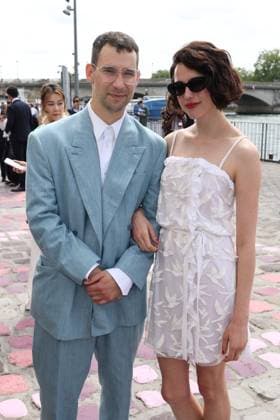 PFW - Chanel Front Row Jack Antonoff and Margaret Qualley attends the Chanel Haute couture Fall Winter 2023 2024 show as part of Paris Fashion Week in Paris, France on July 4, 2023. Photo by Jerome DominÃ ABACAPRESS.COM  Copyright: xDominexJerome ABACAx 859469_047 DominexJerome ABACAx 859469_047