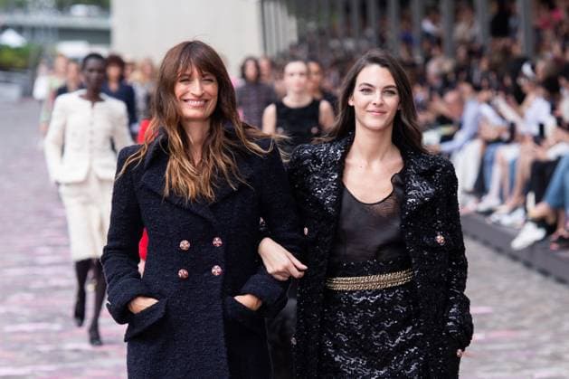 PFW - Chanel Runway Caroline de Maigret and Vittoria Ceretti walk the runway during the Chanel Haute couture Fall Winter 2023 2024 show as part of Paris Fashion Week in Paris, France on July 04, 2023. Photo by Aurore Marechal ABACAPRESS.COM Paris France  Copyright: xMarechalxAurore ABACAx 859474_163 MarechalxAurore ABACAx 859474_163