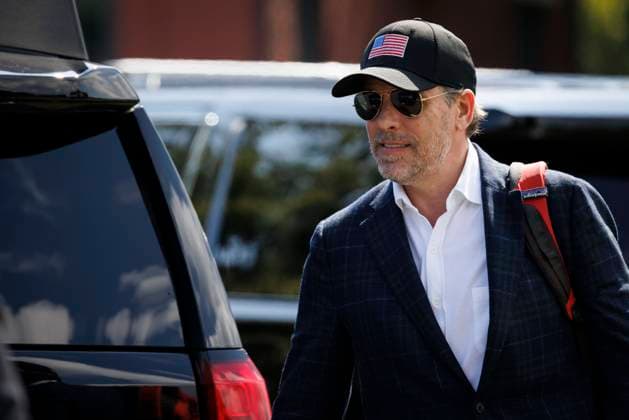 July 4, 2023, Washington, District of Columbia, USA: Hunter Biden, son of United States President Joe Biden, arrives at Fort Lesley J. McNair in Washington, DC, US, on Tuesday, July 4, 2023. The US Supreme Court last week tossed out Biden s plan to slash the student debt of more than 40 million people, rejecting one of his signature initiatives as exceeding his power Washington USA - ZUMAs152 20230704_faa_s152_020 Copyright: xTingxShenx-xPoolxviaxCNPx