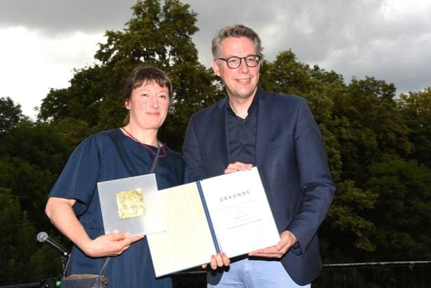 Barbara Yelin award winner comic artist Markus Blume Bavarian Minister of Science and Art Munich 04 07 2023 Bavarian Summer of Culture in the House of Art award ceremony Pro meritis scientiae et litterarum Munich