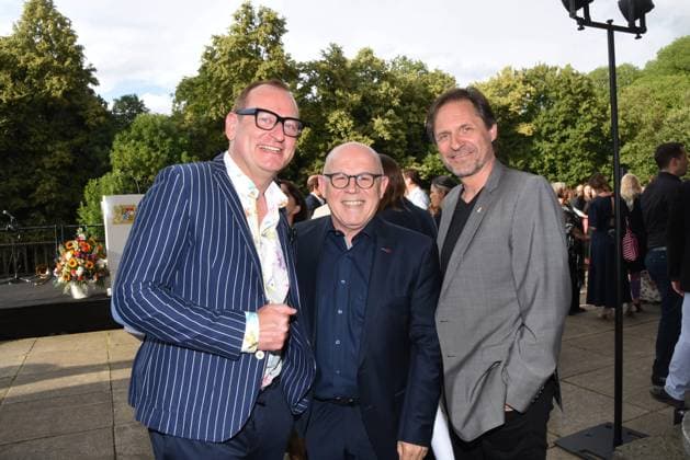Volker Heissmann Cabaret artist Juergen Kirner Saenger Musician Winfried Frey Actor Munich 04 07 2023 Bavarian Cultural Summer in the House of Art Award Pro meritis scientiae et litterarum Munich