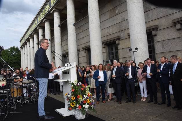 Markus Blume Bavarian Science and Art Minister in front of guests Munich 04 07 2023 Bavarian Cultural Summer in the House of Art Award Pro meritis scientiae et litterarum Munich