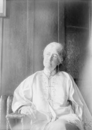 RECORD DATE NOT STATED Cameron, Donaldina, Miss, portrait photograph, 1927 Aug. Creator: Arnold Genthe. Copyright:xHeritagexArt HeritagexImagesx IMAGO ,2953285 ! ACHTUNG: AUFNAHMEDATUM GESCHÄTZT!  Copyright:HeritagexArt HeritagexImagesx IMAGO