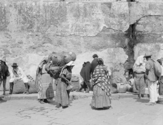RECORD DATE NOT STATED Travel views of Cuba and Guatemala, between 1899 and 1926. Creator: Arnold Genthe. Copyright:x HeritagexImagesx IMAGO ,2957237 ! ACHTUNG: AUFNAHMEDATUM GESCHÄTZT!  Copyright: HeritagexImagesx IMAGO