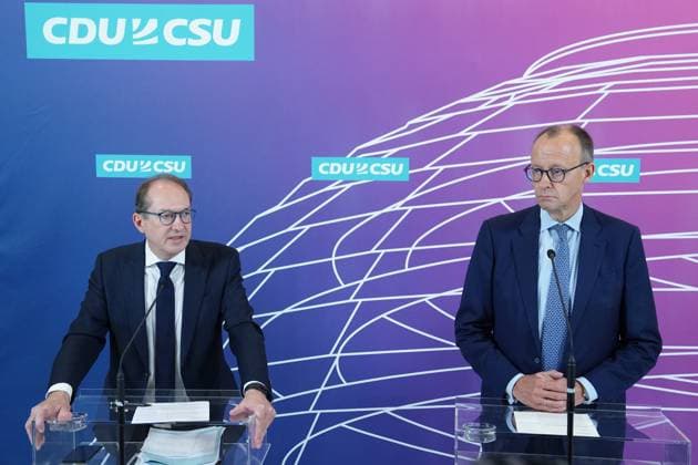 News Themen der Woche KW27 Pressestatement der Fraktionsvoritzenden von CDU und CSU CDU Vorsitzender Friedrich Merz gemeinsam mit CSU Franktionsvorsitzender Andreas Dobrindt beim Pressestatement der CDU CSU Bundestagsfraktion , Berlin , 07.07.2023 Berlin Berlin Deutschland *** Press statement of the parliamentary group leaders of CDU and CSU CDU chairman Friedrich Merz together with CSU parliamentary group chairman Andreas Dobrindt at the press statement of the CDU CSU parliamentary group , Berlin , 07 07 2023 Berlin Berlin Germany