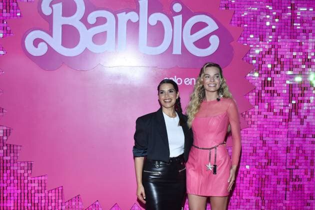 Barbie Pink Carpet July 6, 2023, Mexico City, Mexico: (L-R) America Ferrera and Margot Robbie attend the pink carpet for Barbie at Toreo Parque Central. on July 6, 2023 in Mexico City, Mexico. (Photo by Carlos Tischler Eyepix Group) Copyright: xCarlosxTischler xEyepixxGroupx CT_06072023_95882