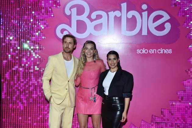 Barbie Pink Carpet July 6, 2023, Mexico City, Mexico: (L-R) Ryan Gosling, Margot Robbie and America Ferrera attend the pink carpet for Barbie at Toreo Parque Central. on July 6, 2023 in Mexico City, Mexico. (Photo by Carlos Tischler Eyepix Group) Copyright: xCarlosxTischler xEyepixxGroupx CT_06072023_95887