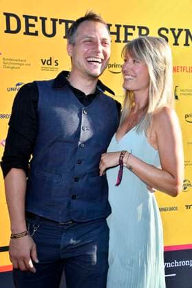 Ozan Ünal with company at the award ceremony of the German Synchronization Award 2023 at the Tipi am Kanzleramt Berlin, 07 07 2023 Foto:xN.xKubelkax xFuturexImage