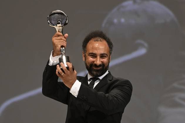 Entertainment Bilder des Tages The last day of the 57th Karlovy Vary International Film Festival, 8 July 2023. Iranian director of Empty Nets Behrooz Karamizadeh receives the Special Jury Prize at the closing ceremony. (CTKxPhoto KaterinaxSulova) CTKPhotoP2023070805058  CTKPhotoP2023070805058