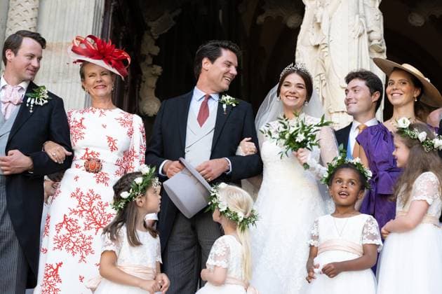 Bilder des Jahres 2023, Entertainment 07 Juli Wedding of Prince Amaury Bourbon-Parme and Miss Pelagie Mac Mahon - Autun Prince Amaury Bourbon-Parme and Miss Pelagie Mac Mahon pose after their Royal wedding ceremony at Saint-Lazare cathedral in Autun, on July 8, 2023, France. Photo by David Niviere ABACAPRESS.COM AUTUN France  Copyright: xNivierexDavid ABACAPRESS.COMx 859995_020 NivierexDavid ABACAPRESS.COMx 859995_020