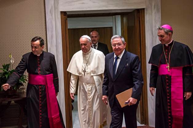 Pope Francis welcomes Raul Castro at Vatican Cuban President Raul Castro has been welcomed at the Vatican by Pope Francis on May 10, 2015. Pope Francis who played a key role in the breakthrough between Washington and Havana aimed at restoring U.S.-Cuban diplomatic ties. The Vatican characterized Francis meeting with Castro as strictly private. In keeping with Francis informal style, the two met in a studio near the Vatican public audience hall, instead of in the more imposing library in the Apostolic Palace. The pope will stop in Cuba in September for a visit, part of a pilgrimage that will then take him to Washington, Philadelphia and New York. Photo by ABACAPRESS.COM Vatican Vatican (or Holy See)  Copyright: xABACAx 499582_006 ABACAx 499582_006